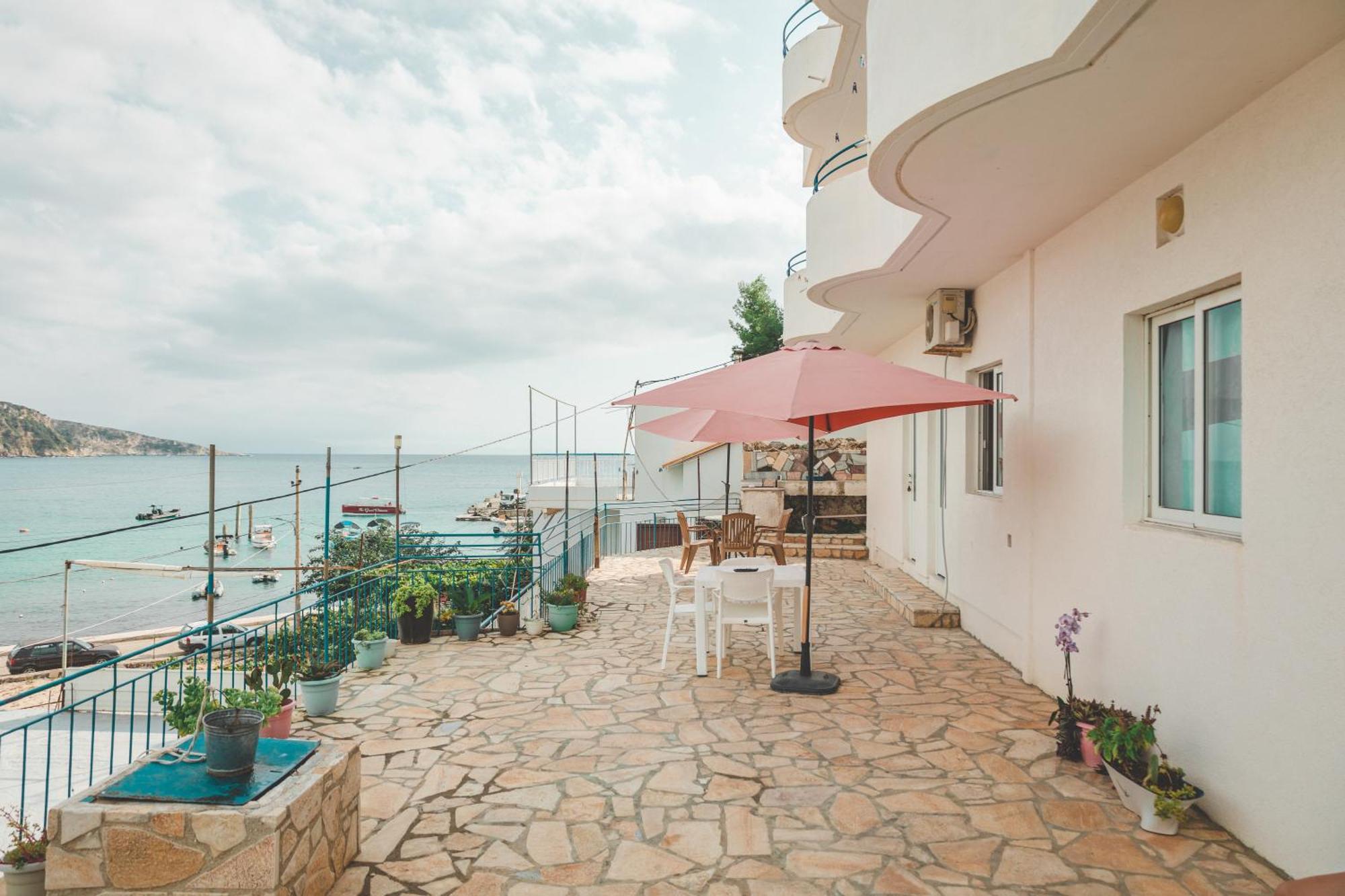 הימארה Beachfront Apartment מראה חיצוני תמונה