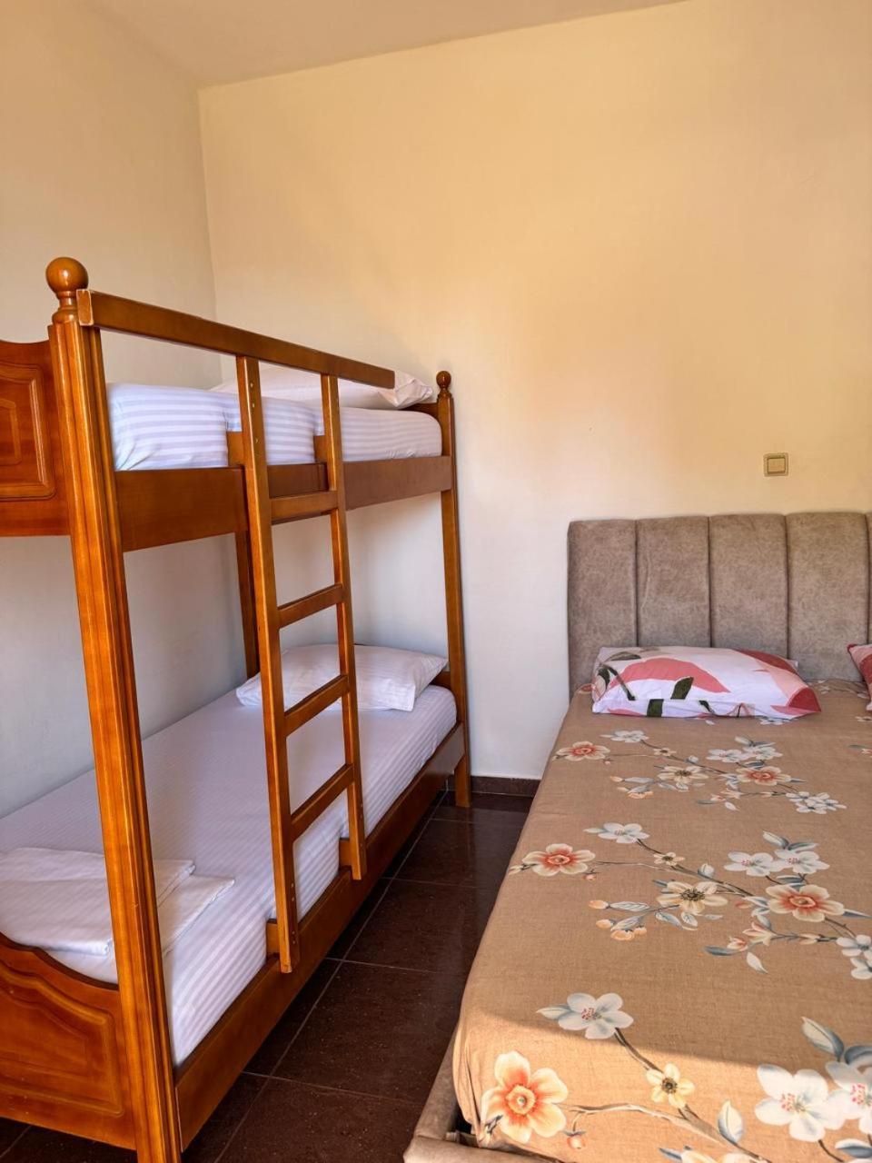 הימארה Beachfront Apartment מראה חיצוני תמונה