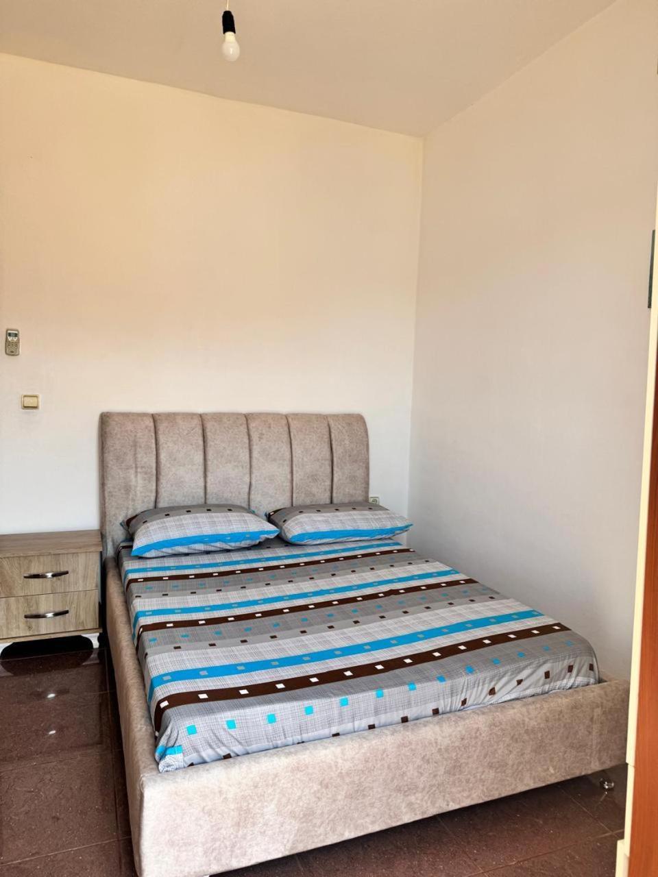 הימארה Beachfront Apartment מראה חיצוני תמונה